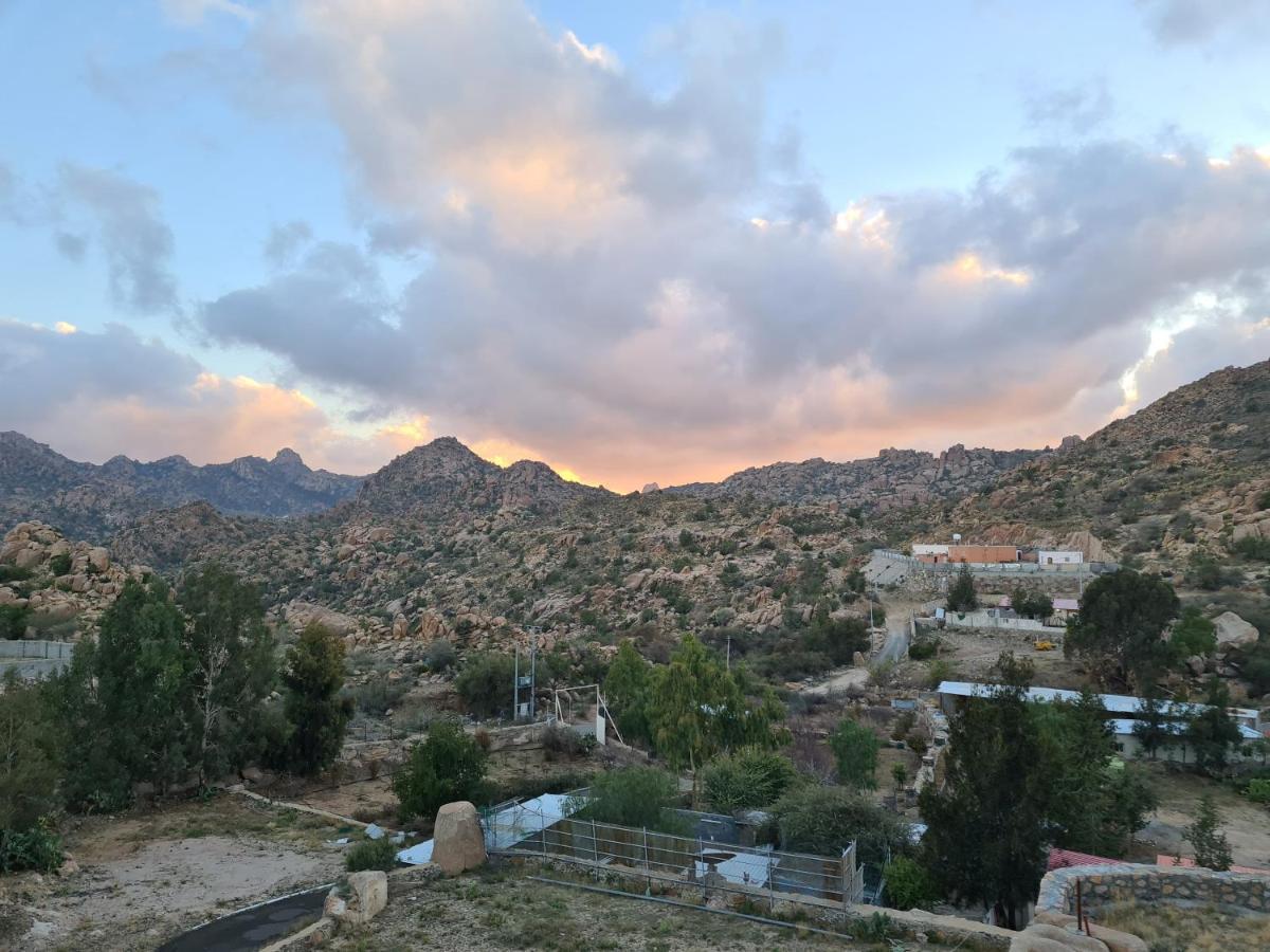 مزرعة الكرم الحاتمي Al Shafa Exterior foto
